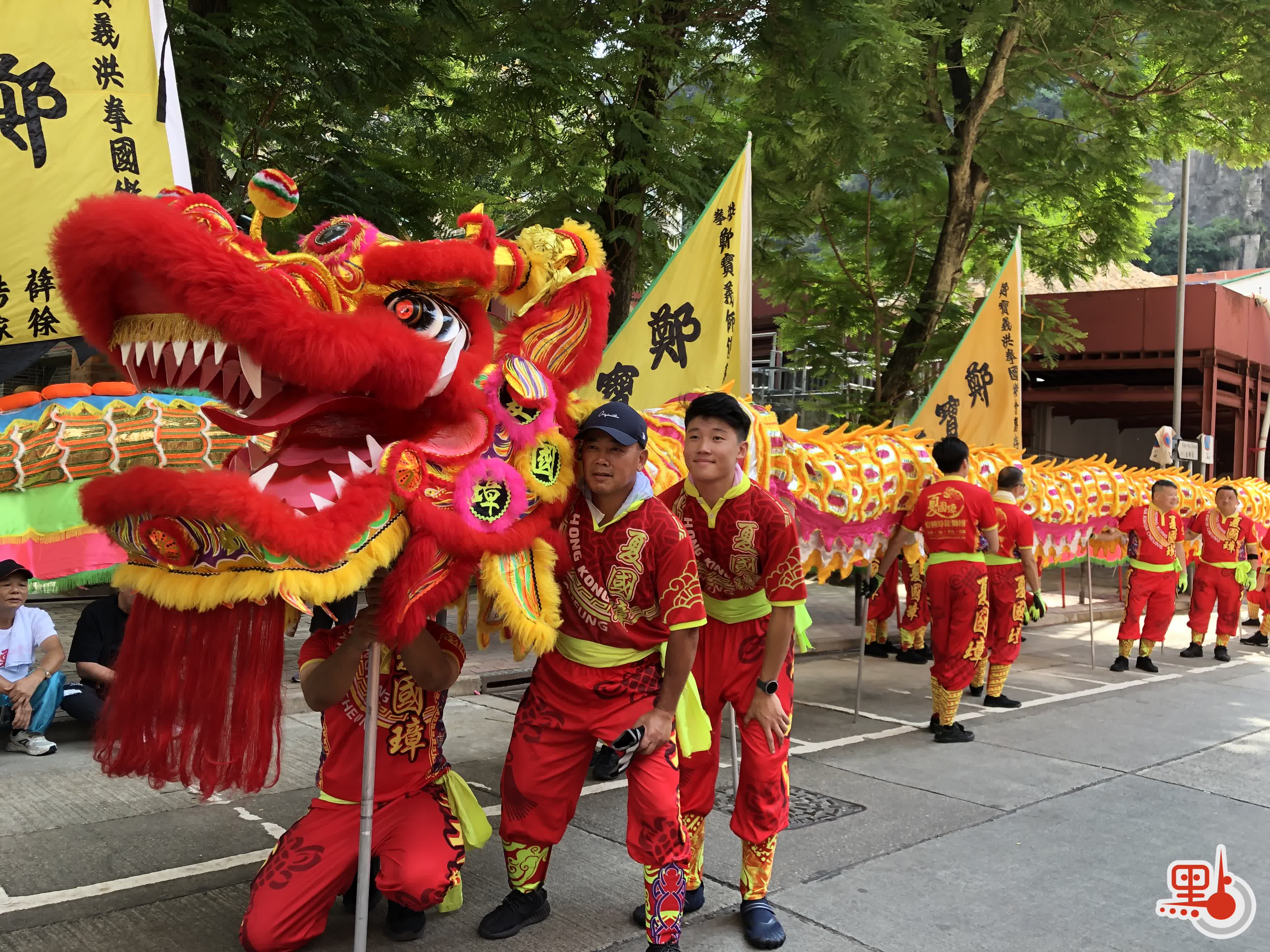 多圖+有片）50隊金龍舞獅齊獻瑞萬人空巷賀譚公寶誕- 港聞- 點新聞