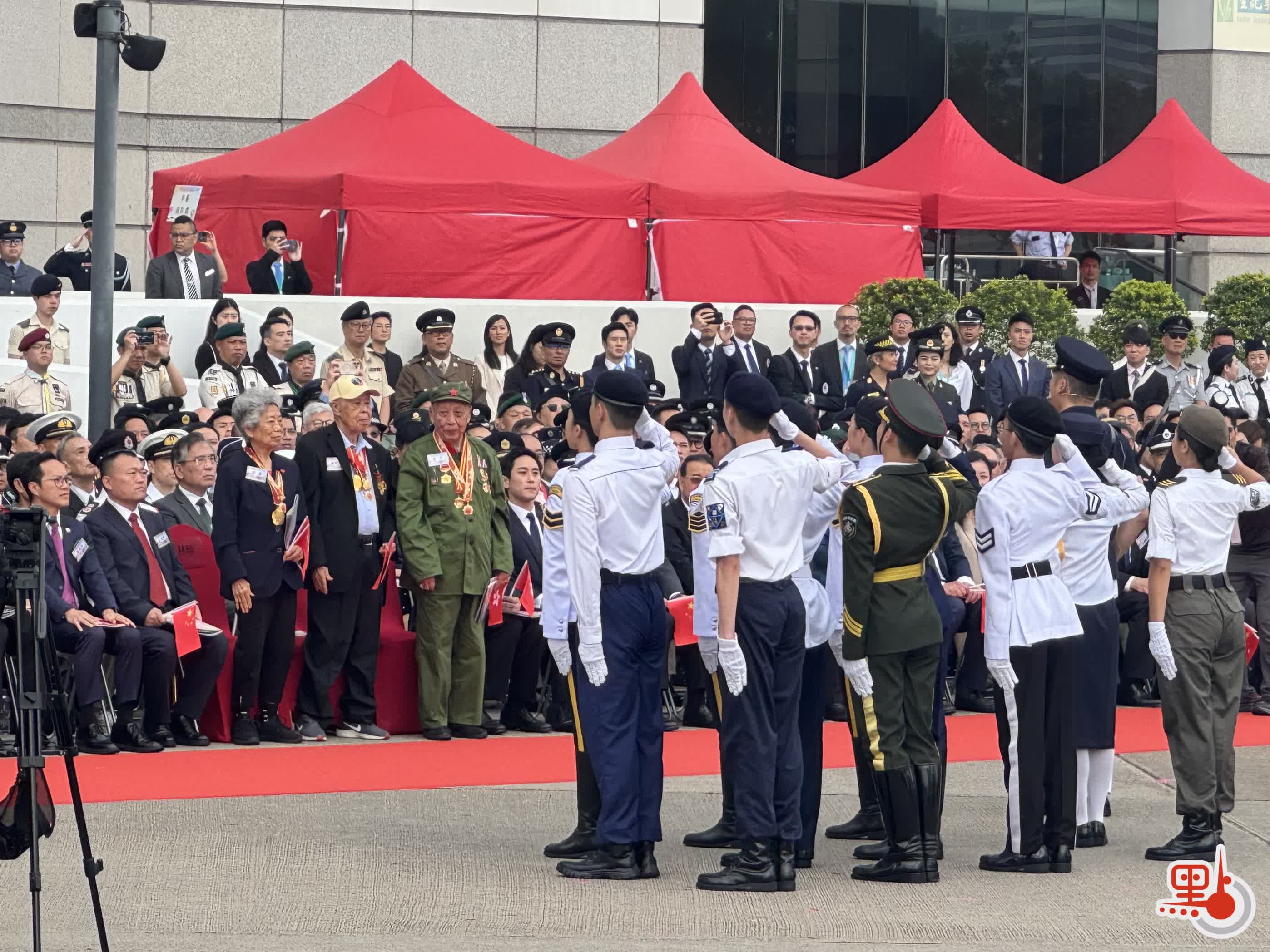多圖）1200名青年學生金紫荊廣場舉行五四升旗禮3位老兵到場觀禮暨紀念