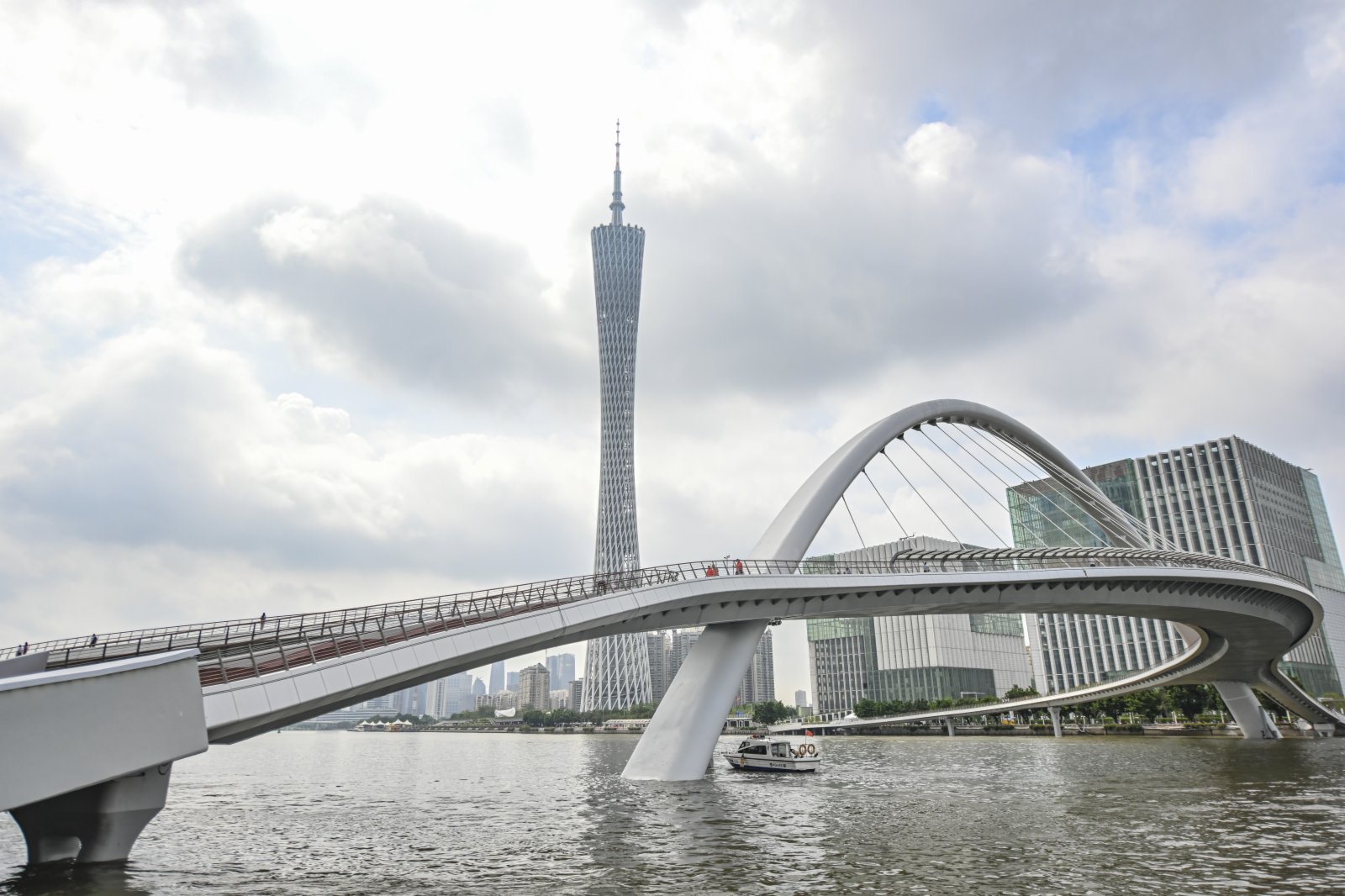 廣州珠江上多了條 海心橋 兩岸 香港文匯網