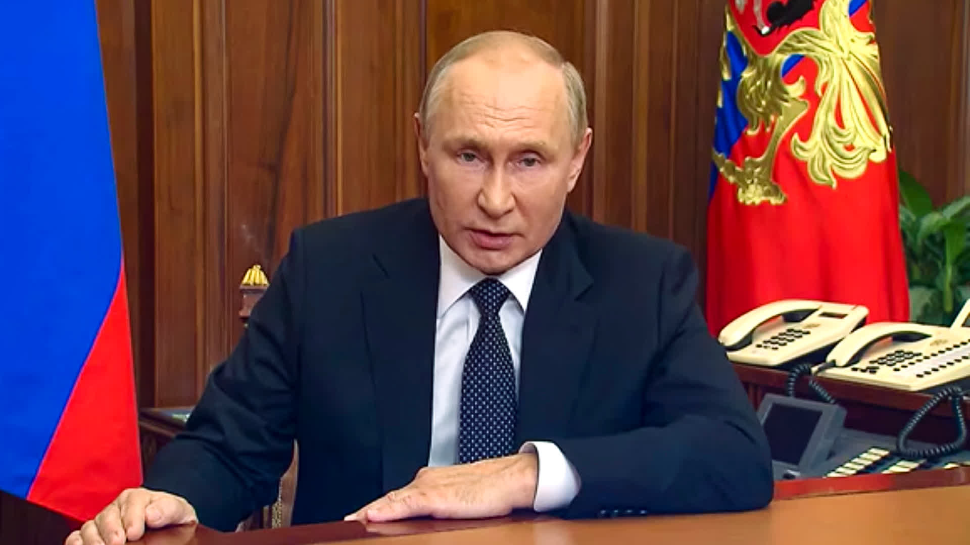 俄羅斯總統授權央行允許外匯出境- 國際- 香港文匯網