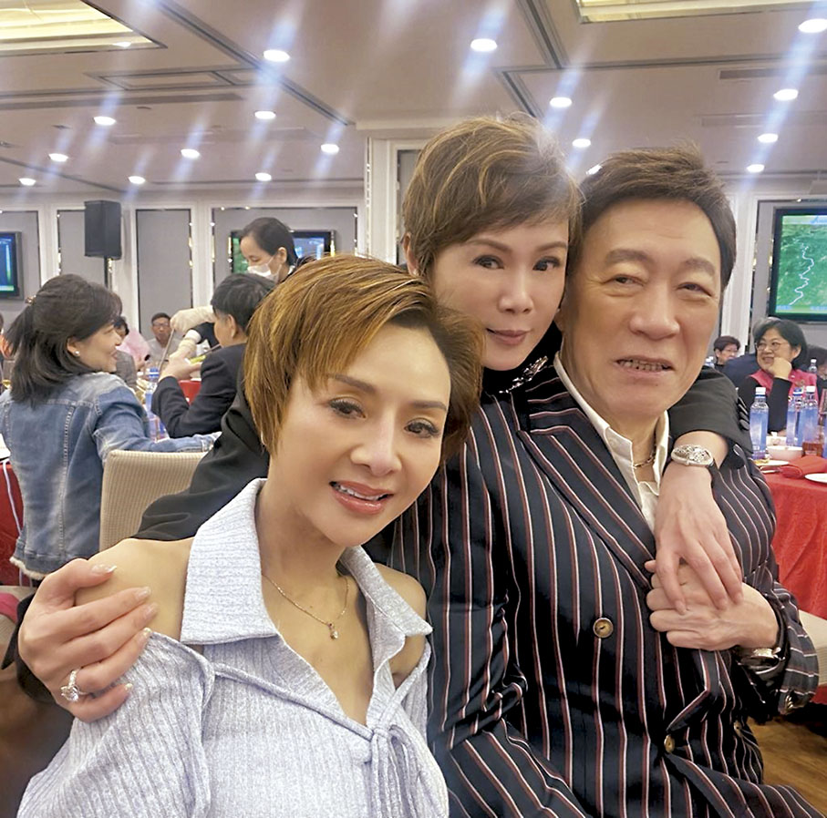 葉子楣 斑斑來港賀楊仲恩生日葉子楣久違亮相- 娛樂- 香港文匯網